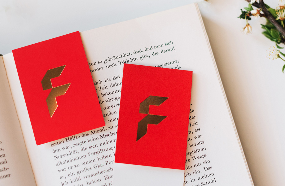 Lesezeichen als Geschenkanhänger