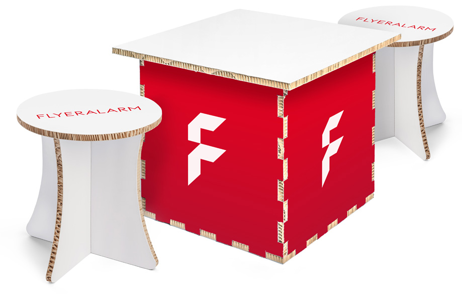 Messestand planen mit Möbeln aus Wabenkarton