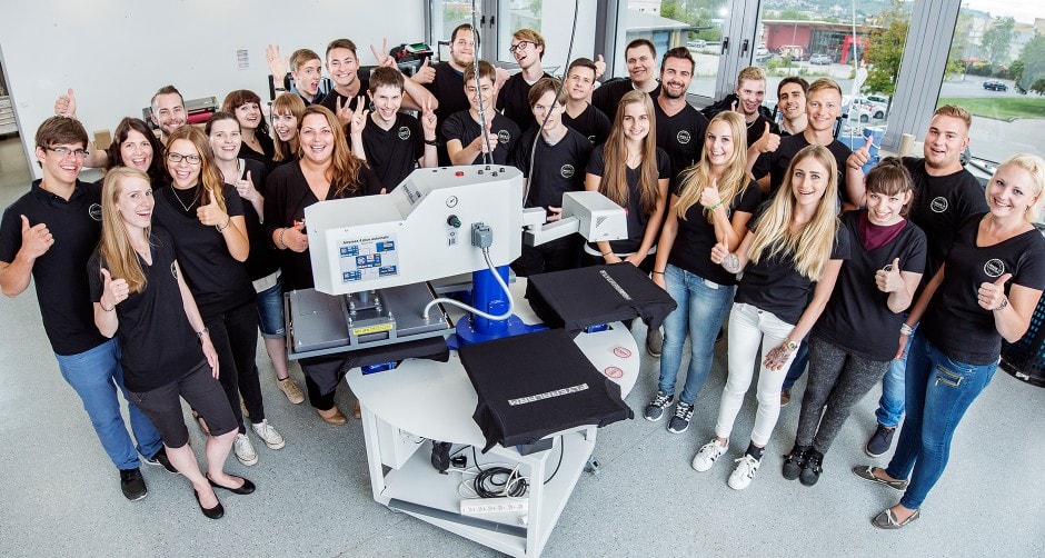 Flyeralarm_Azubis2015_01_de