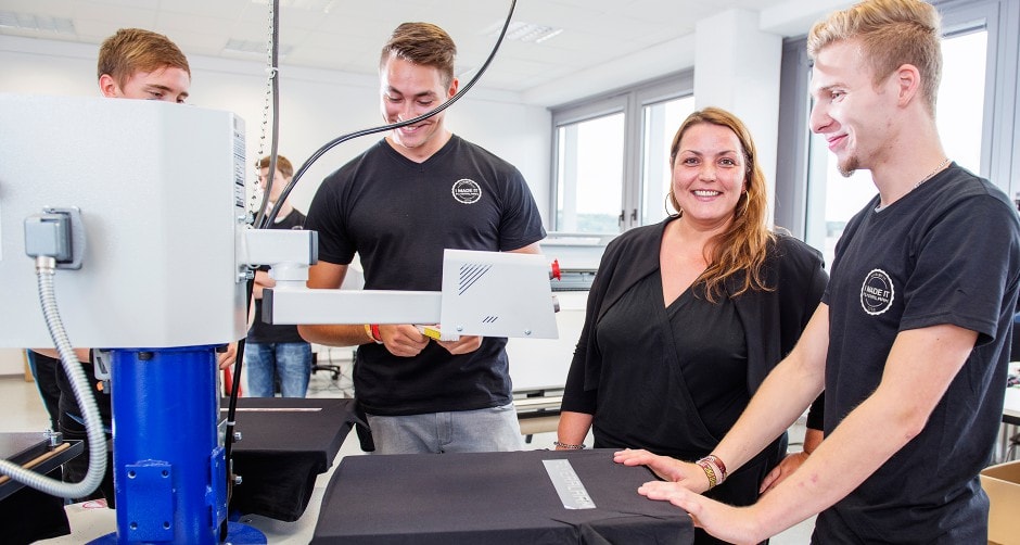 Flyeralarm_Azubis2015_03_de