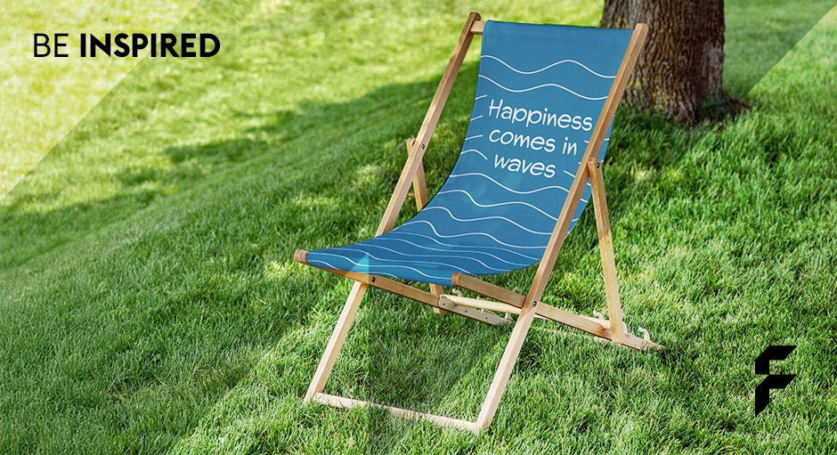 FLYERALARM Blog Titelbild Layoutvorlagen für Liegestühle