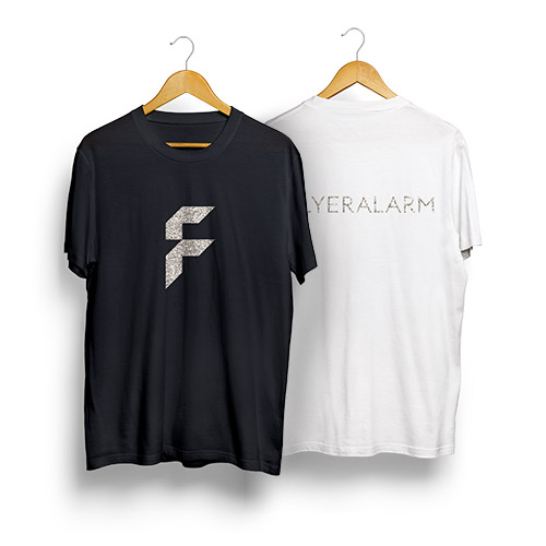 Shirt mit Glitzerveredelung